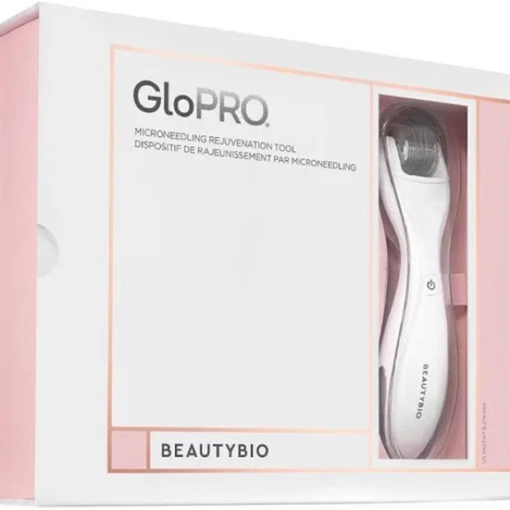 GloPRO White Microneedling Rejuvenation Tool